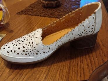 Pumps, 37