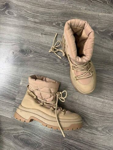 Sweatpants: High boots, Zara, 37 — 1