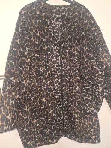 polovno srebro: Tanja jakna vel 2xl merim po potrebi 1500 din — 2
