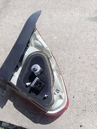 papiri za apn 4: STOP LAMPA UNUTRASNJA DESNA ZA PEUGEOT 2008 OD 2013. DO 2016. GOD — 2