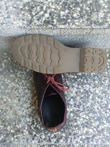 Oxfords, 39