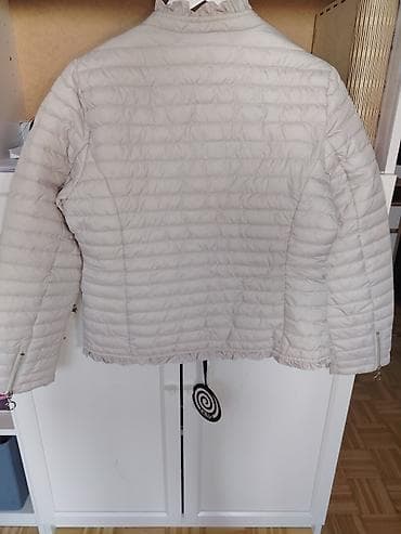 max mara jakna: Ženska lagana jakna FLY - Boja: svetlo bež/šampanj - Kroj: strukiran — 3