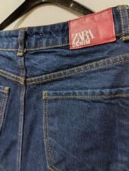 Zara baggy farmerke, veličina 38. 100% pamuk. Nošene 2-3 puta. Nikakvo