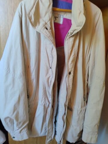 Women's Clothing: Uniseks zimska jakna krem boje, marke Schöffel. Jakna ima zatvaranje — 1