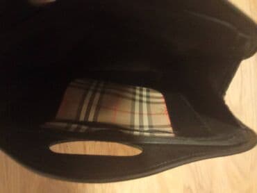 hilti torba: Dve originalne Burberry torbe . Iz osamdesetih godina . Bile su u — 7