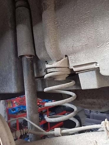 biznis sa kombijem: AMORTIZERI SA OPRUGAMA ZA AUDI A2 — 1