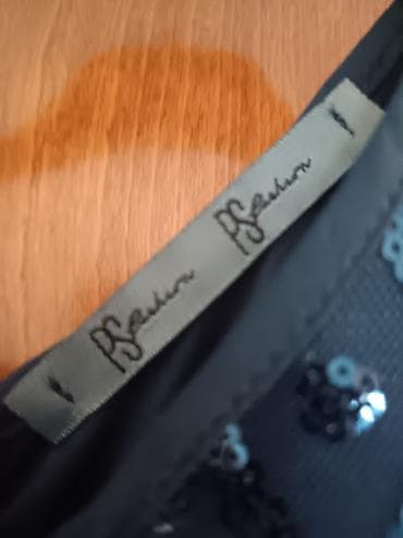 wikiki haljine: Obucena jedbom Elegantna crna koktel/večernja haljina sa šljokicama - — 4