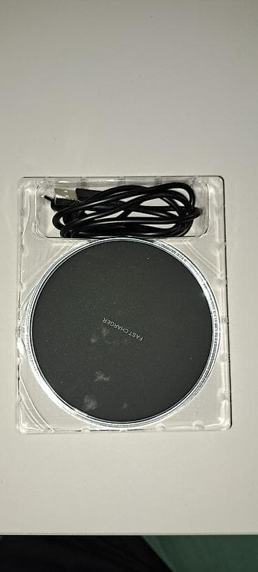 Prodajem novi bežični punjač marke Smart Choice. U pitanju je fast — 4