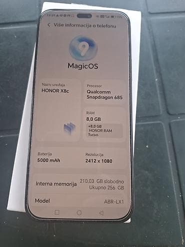 frizider sa ledomatom: HONOR X8c – Midnight Black Ključne specifikacije: - Ekran: 2412 x — 3