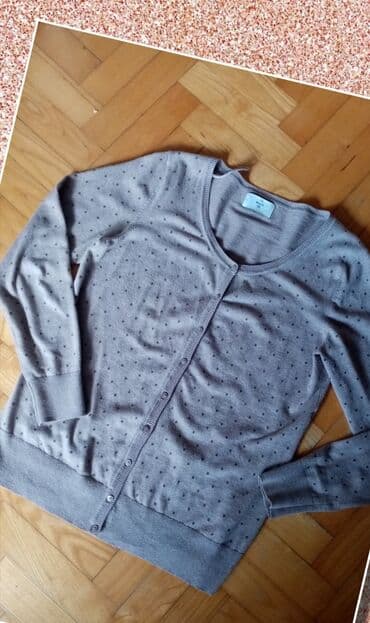 C&A kardigan Kao nov, obučen je par puta. Svetlo braon sa tamno