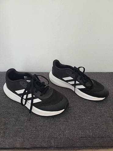 Adidas patike za trčanje – crno‑bele - Model: Adidas (tri bele pruge na lalafo.rs Adidas patike za trčanje – crno‑bele - Model: Adidas (tri bele pruge