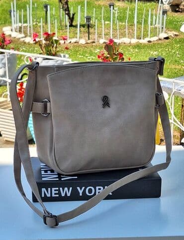 torbe zenske guess: Shoulder bag — 22