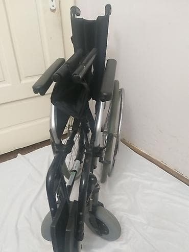 medicinski zavoj: Francuska aluminijumska invalidska kolica poznate marke INVACARE, u — 10