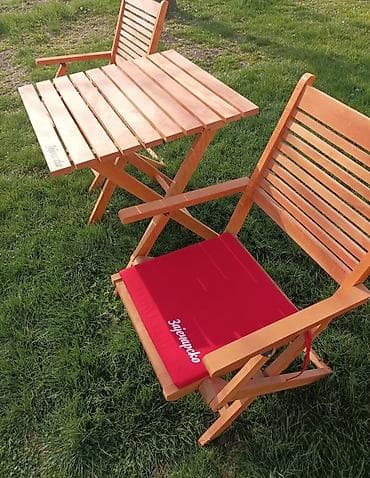 predmeti na i: Drveni baštenski set – sto + 2 stolice sa naslonima i jastucima - — 1