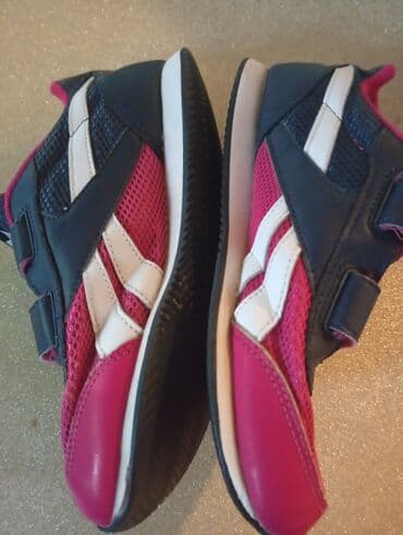 Kaputi: Ženska teksas jakna, svetloplava (wash efekat), sa ukrasima. - — 9