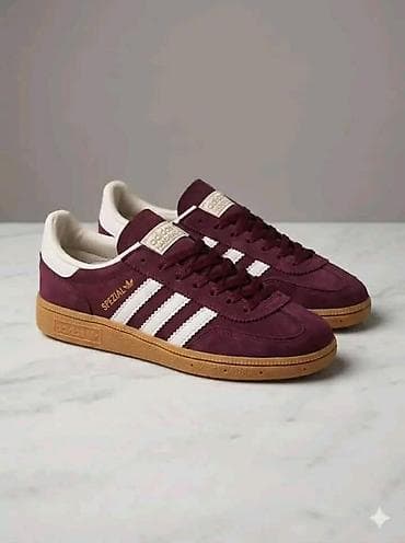 Patike: Nove Turske patike Spezial
 od 36 do 40 
4700 din
PK🌛 — 2