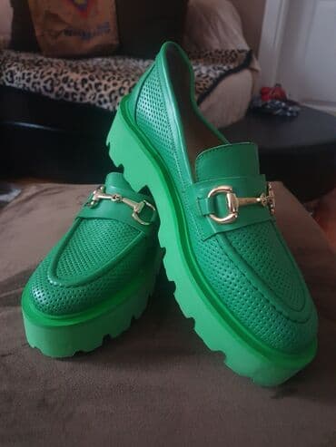 Loafers, 37