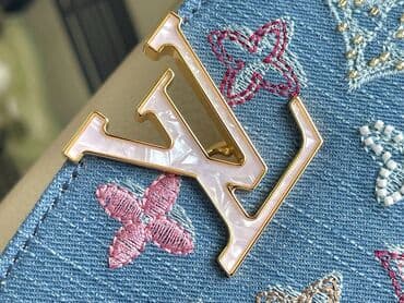 apple beograd: Elegantna torbica, Louis Vuitton, Materijal: Platno — 4