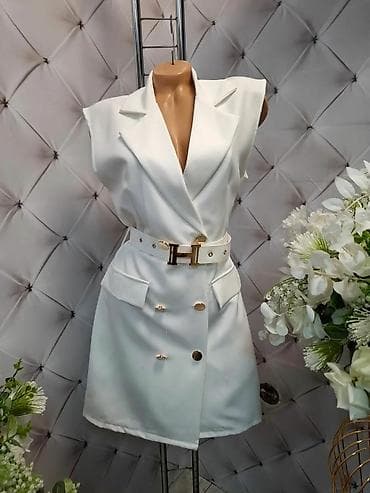 Elegantna ženska haljina-sako bez rukava - Kroj: dvoredni “blazer”