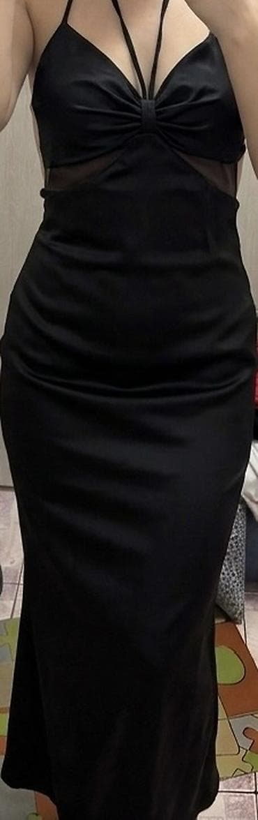 asos beograd: Elegantna crna satenska haljina - Model: duga, uska silueta (slip — 2
