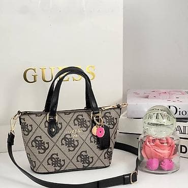 italijanske torbe: Mini torba Guess 1981 – monogram platno - Model: mini tote/crossbody — 3