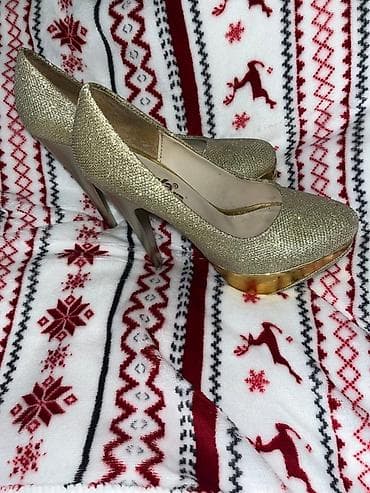 izi patike cena: Zlatne salonke sa šljokicama – Perla - Brend: Perla - Model: klasične — 2
