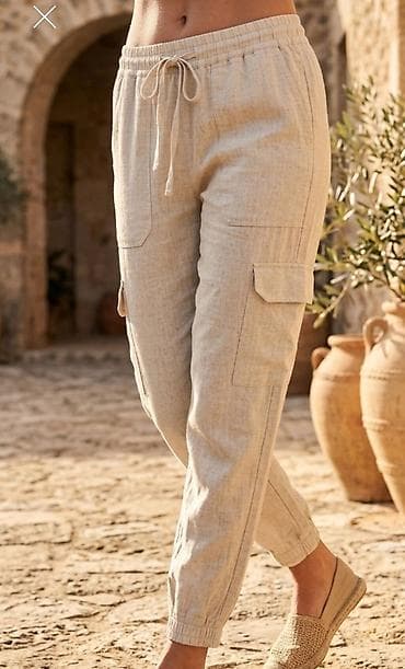Ženske cargo pantalone od lagane tkanine u bež/peščanoj boji. - Kroj na lalafo.rs Ženske cargo pantalone od lagane tkanine u bež/peščanoj boji. - Kroj