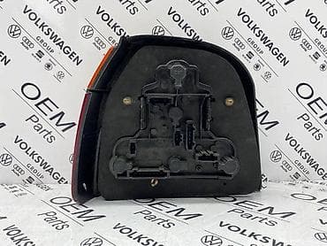 auto delovi sombor: STOP SVETLO DESNO ORIGINAL ZA VOLKSWAGEN GOLF 3 - 1H6 945 112 E | — 4