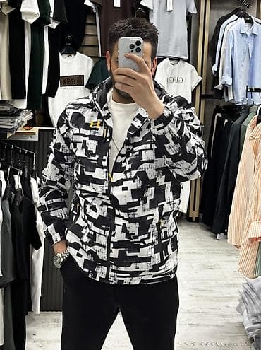 Jakne Novo !Muška sportska jakna sa kapuljačom – Under Armour HeatGear