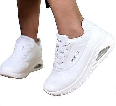 personalizovani privesci za kljuceve: Skechers ženske patike – bele, lagane i udobne - Model: Skechers — 1