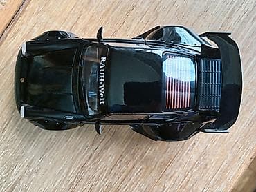 toys bor: Nov metalni model automobila Porše 993 urađen u razmeri 1: 22 — 7