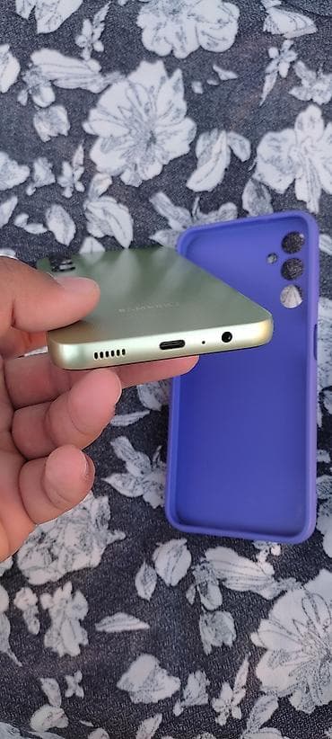 samovar cena: Samsung Galaxy A14 5G + silikonska futrola - Ekran: 6.6" Super — 8