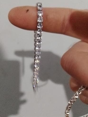 male bele torbice: Prodajem zlatno i srebrno prstenje sa draguljima, u ponudi imam razne — 5