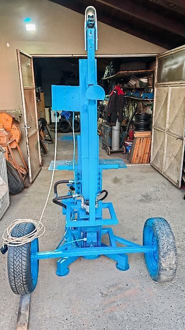 ručni brener sa zamenjivom bocom: Na prodaju cepac za drva 24t, poluautomatski, zahvat 360mm. Cena — 6