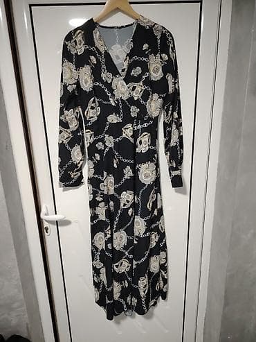 Skafanderi: Dugačka haljina sa printom lanaca i medaljona - Boja: crna osnova sa — 2