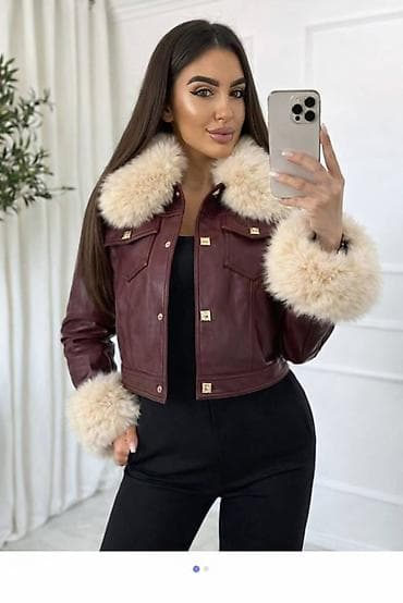 pull and bear kengur jakna: Ženska kožna jakna sa krznenim detaljima – kratki kroj 5000 dinara S — 3