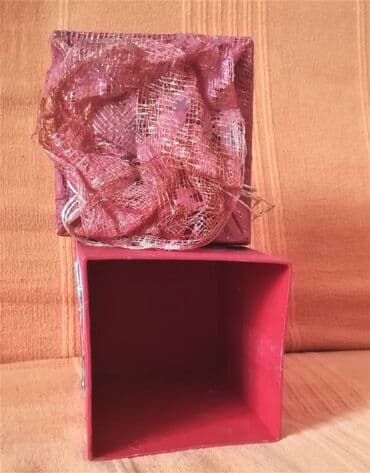 cinije za kolace: Decoration box, color - Red, Used — 10