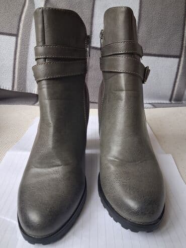 Personal Items: Ankle boots, Opposite, 41 — 2