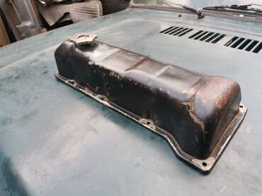 poklopac glave motora: Dekla, poklopac motora Lada 21213,21214 Niva. Polovno, ocuvano — 3