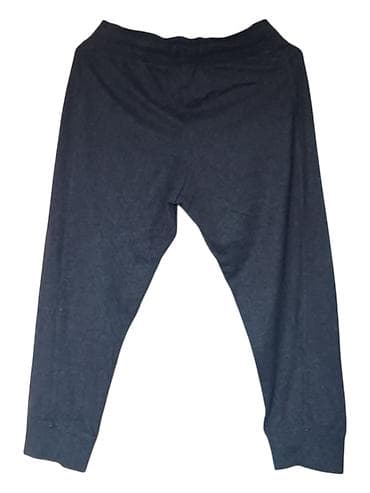 Nike ženske trenerke – model sa 3/4 nogavicama - Boja: tamno siva na lalafo.rs — 3 Nike ženske trenerke – model sa 3/4 nogavicama - Boja: tamno siva — 3