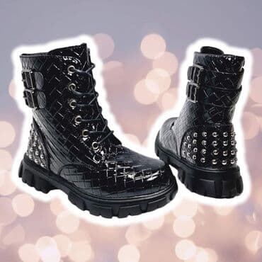 SNIZENJE Extra model vrlo atraktivnih lakovanih dubokih cipela na lalafo.rs SNIZENJE Extra model vrlo atraktivnih lakovanih dubokih cipela