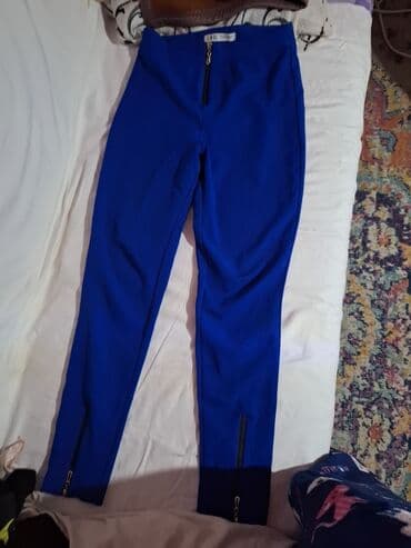 Suknje: Uske ženske pantalone/helanke u kraljevsko plavoj boji. Visok struk sa — 1