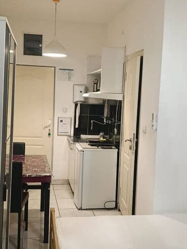 Donji delovi trenerke: 1 soba — 19