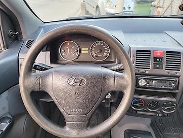 Hyundai Getz 1.4 2003. godište Kilometraža:202.000 km Gorivo:Benzin — 9