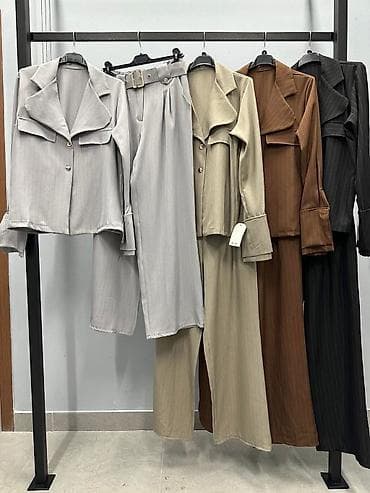 setovi: 03. L. KOMPLET: 4.100 dinara — 3