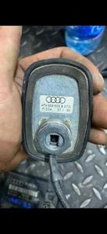 ringle za šporet: AUDI A6 4F RADIO GPS ANTENA 4F9035503B | Audi vagen delovi — 1
