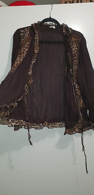 muske kosulje springfield: Ženska lagana kimono/bolero bluza sa animal print detaljima. Boja — 2