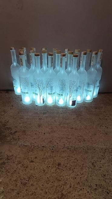 dozer za rakiju: Prazne flase od Vodke Belvedere od 0.7l svetlece Prodajem prazne — 1