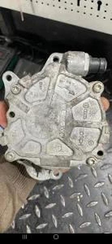 rucna muzilica za zene: AUDI Q3 DELOVI VAKUUM PUMPA 03L145100 | Audi a1  a3 a4 a5 a6 a7 q3 — 2