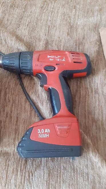 uglovka za beton: Hilti akumulatorska bušilica/odvijač + punjač - Model bušilice: Hilti — 4